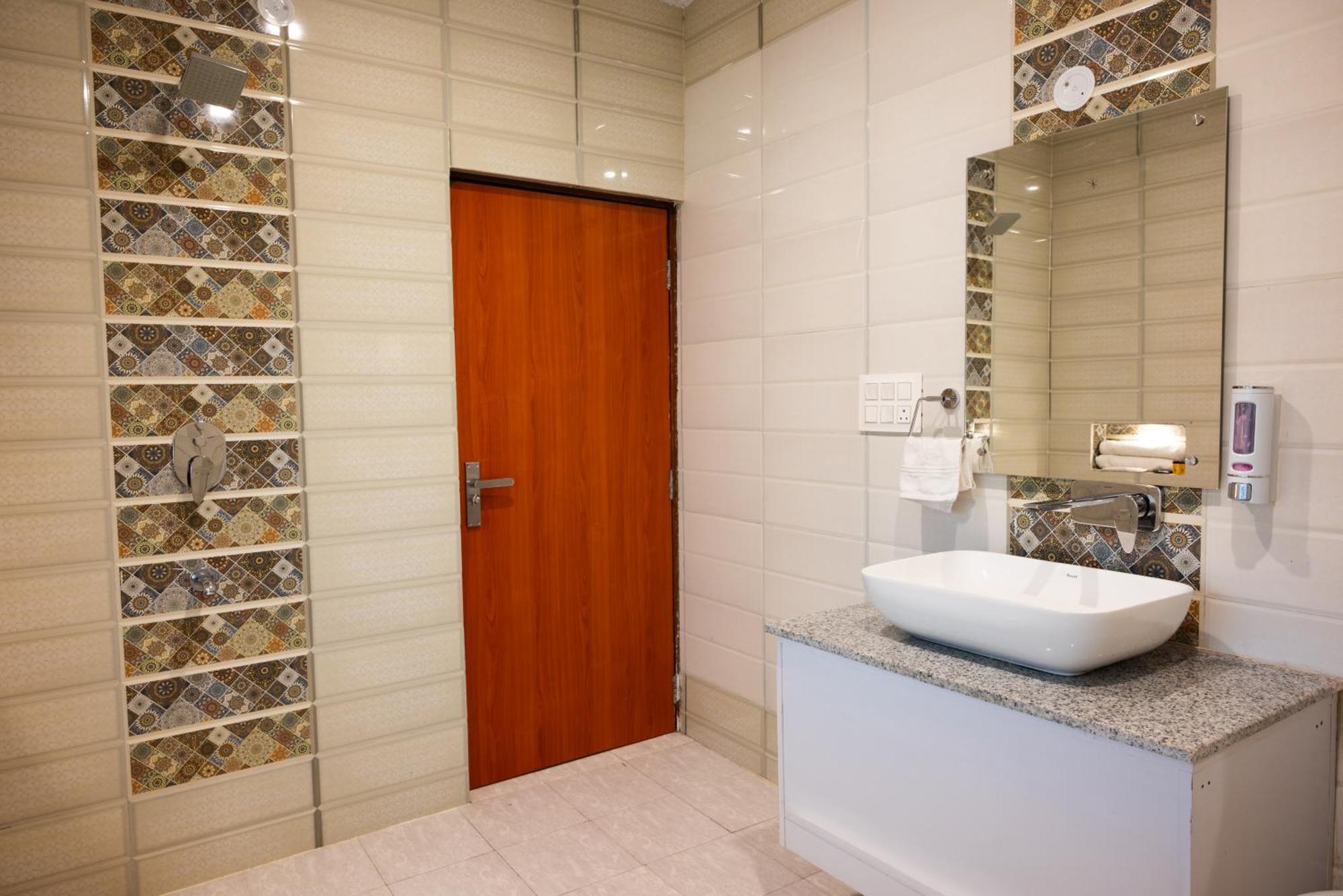 Hotel Sagar Residency - Best Mountain View Hotel In Pālampur Εξωτερικό φωτογραφία